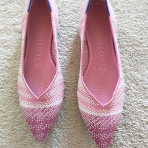 Pink patterned Rothy's